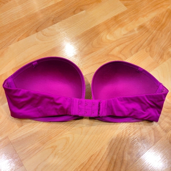 Victoria's Secret Very Sexy Multiway Strapless Bra Size 32D - Picture 5 of 5